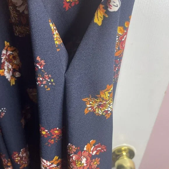 ModCloth Dress Womens S Sentimental Floral Navy Blue Fit and Flare V-Neck - Picture 7 of 7